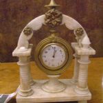 389 8563 TABLE CLOCK